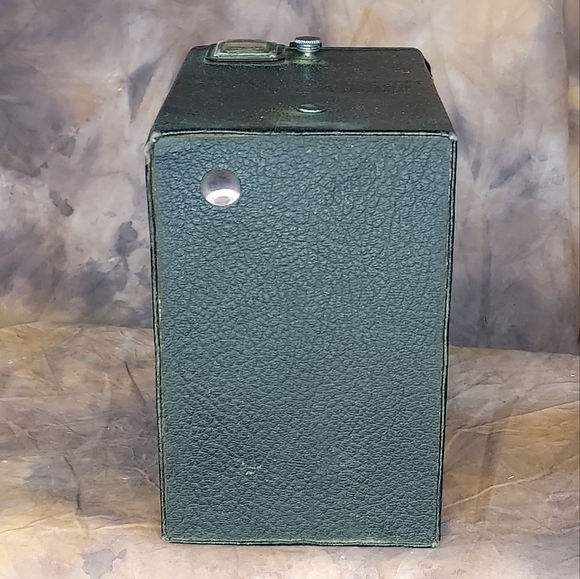 Vintage Kodak Brownie Target Six-16 Camera Untested - Picture 3 of 6